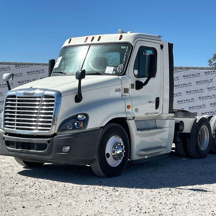 2016 FREIGHTLINER CASCADIA 125