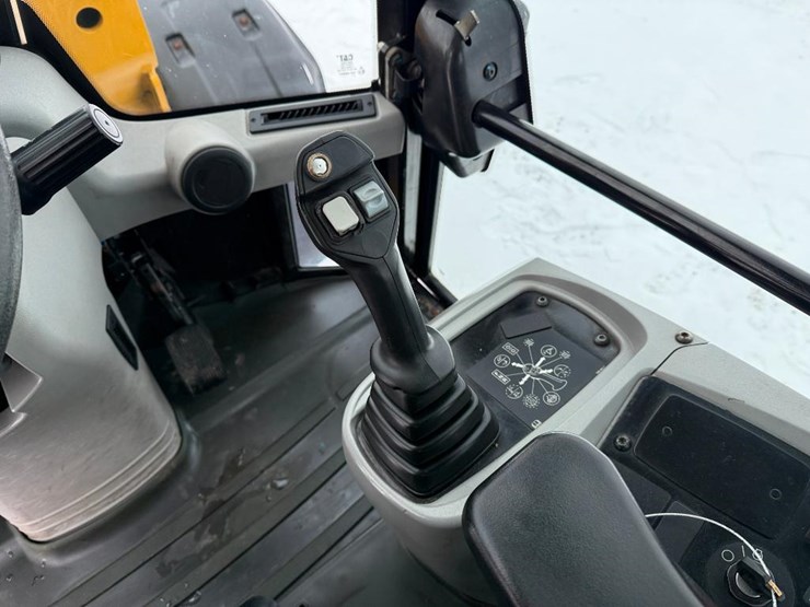 caterpillar-906m-image-58