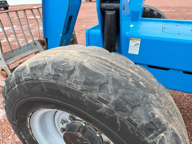 2006-deere-tires-image-10