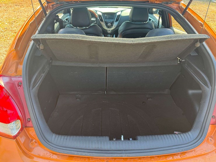 2016-hyundai-veloster-3-door-hatchback-coupe---136,264-miles-image-18