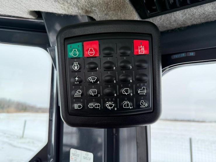 deere-650k-xlt-image-54