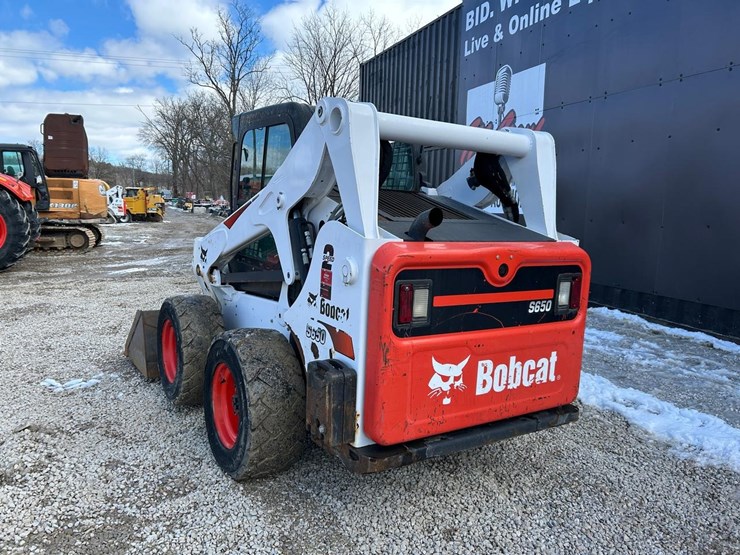 2018-bobcat-s650-image-2