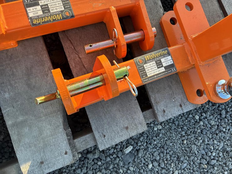 #115417-•-3pt-hitches-image-2