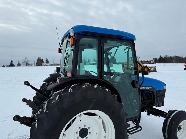 new-holland-tn75d-image-23