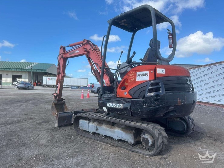 2000-kubota-kx121-3st-image-4