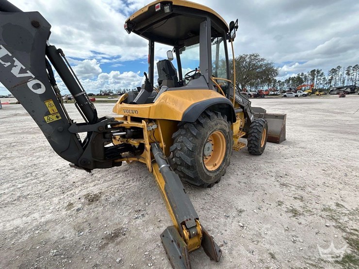 2013-volvo-bl70b-image-3