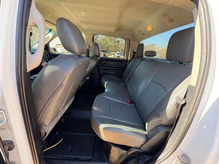 2018-dodge-ram-2500-image-16