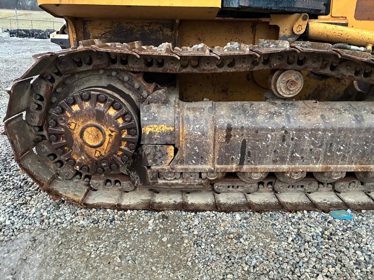 caterpillar-d5k-xl-image-17