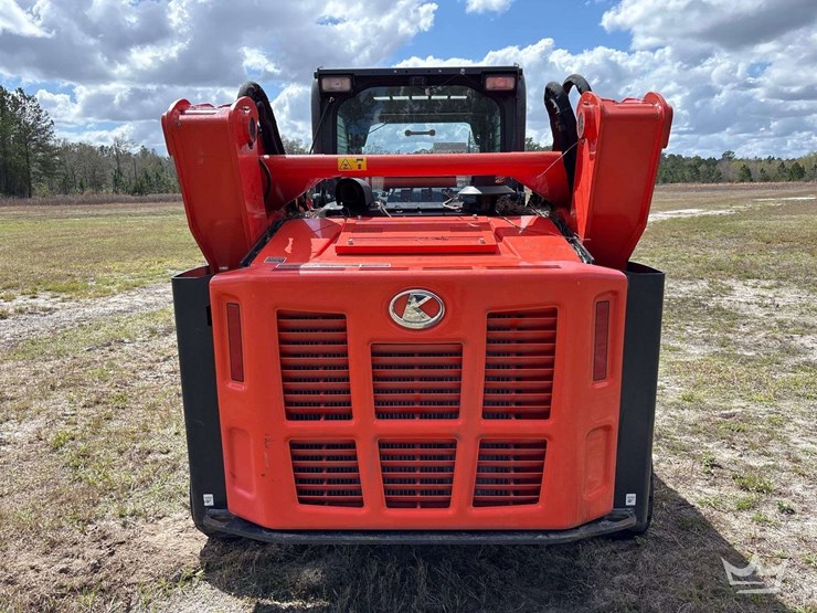 2024-kubota-svl97-2-image-42