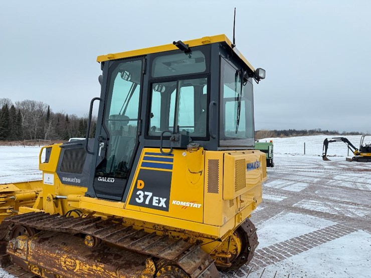 komatsu-d37ex-21-image-25