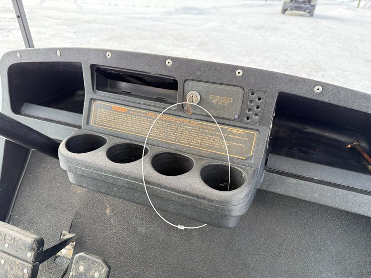 #109-•-lot-109-image-26