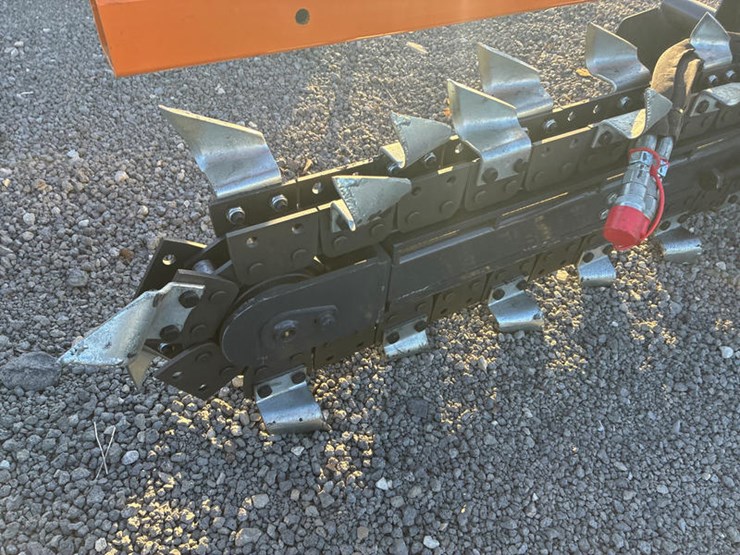 #115441-•-skidsteer-90"-skidsteer-image-2