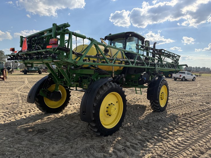 2022-john-deere-r4023-image-6