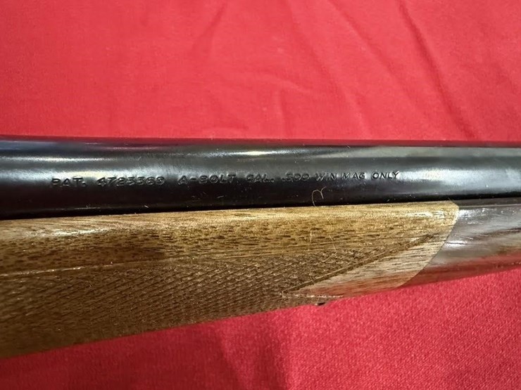 browning-medallion-300-win-mag-rifle-image-5
