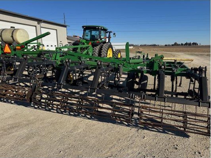 john-deere-2210-image-22