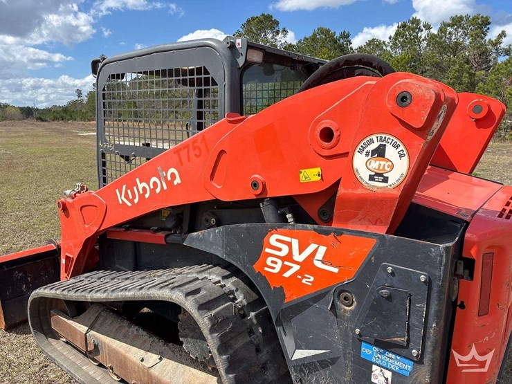 2022-kubota-svl97-2-image-12
