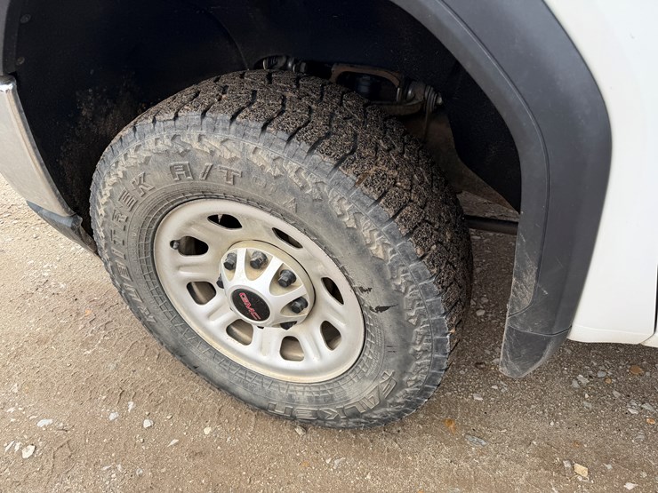 2020-gmc-2500hd-image-7