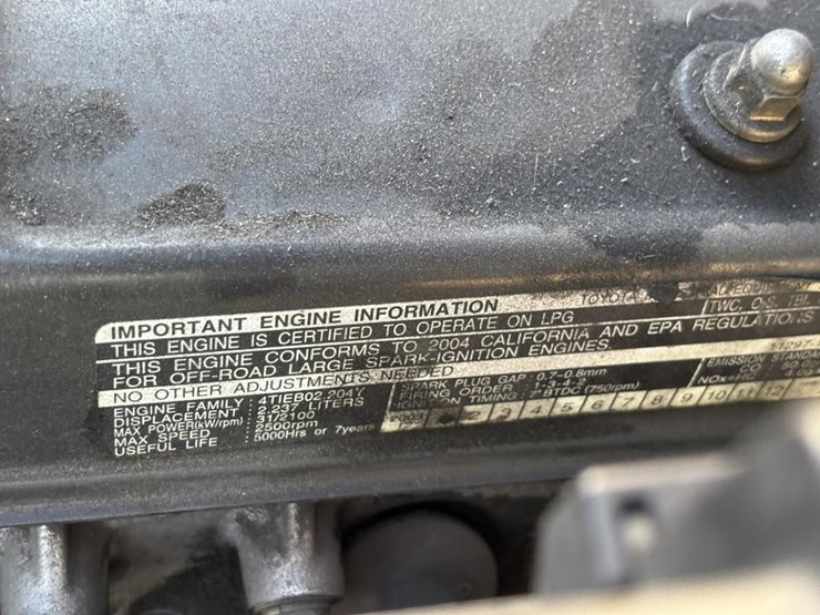 2004-toyota-7fgcu15-image-36