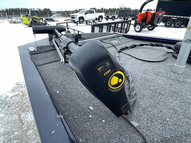 #136-•-2022-tracker-pro-170-boat-(has-wi-title)-image-16