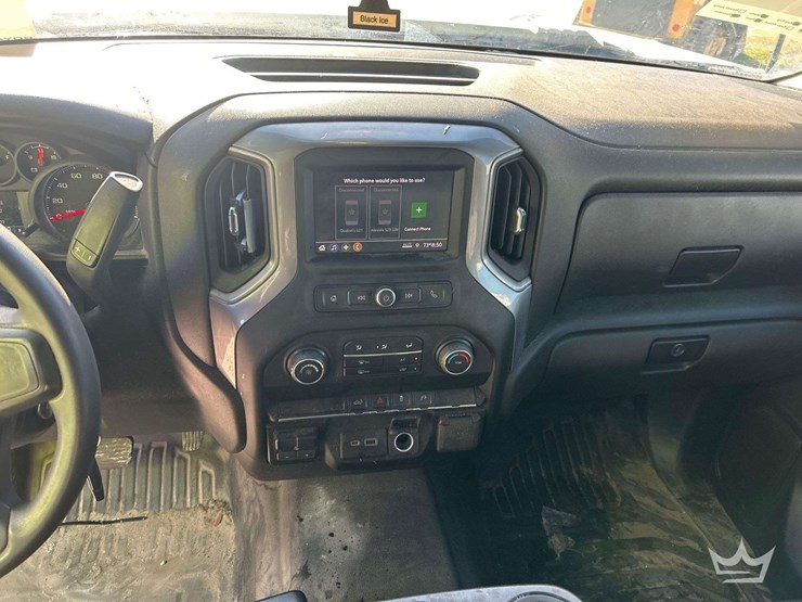 2022-chevrolet-silverado-2500-image-14