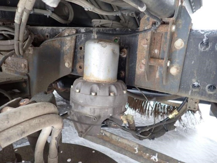 2020-johnston-es351-image-55