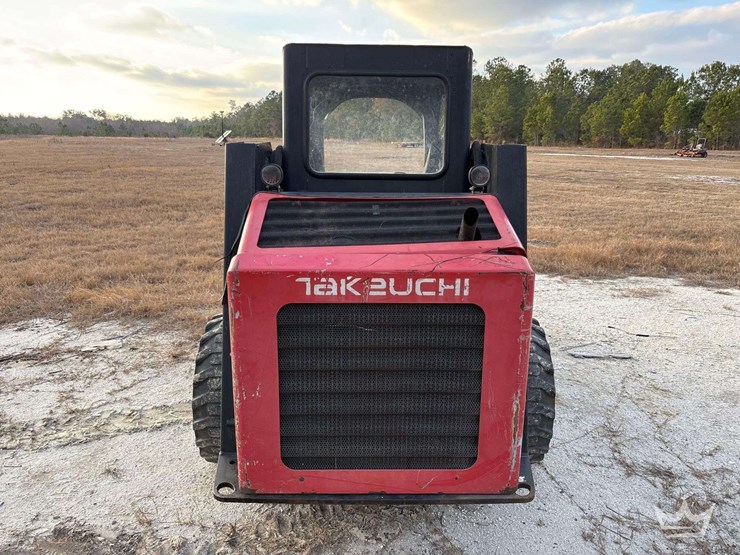 2014-takeuchi-ts50r-image-27