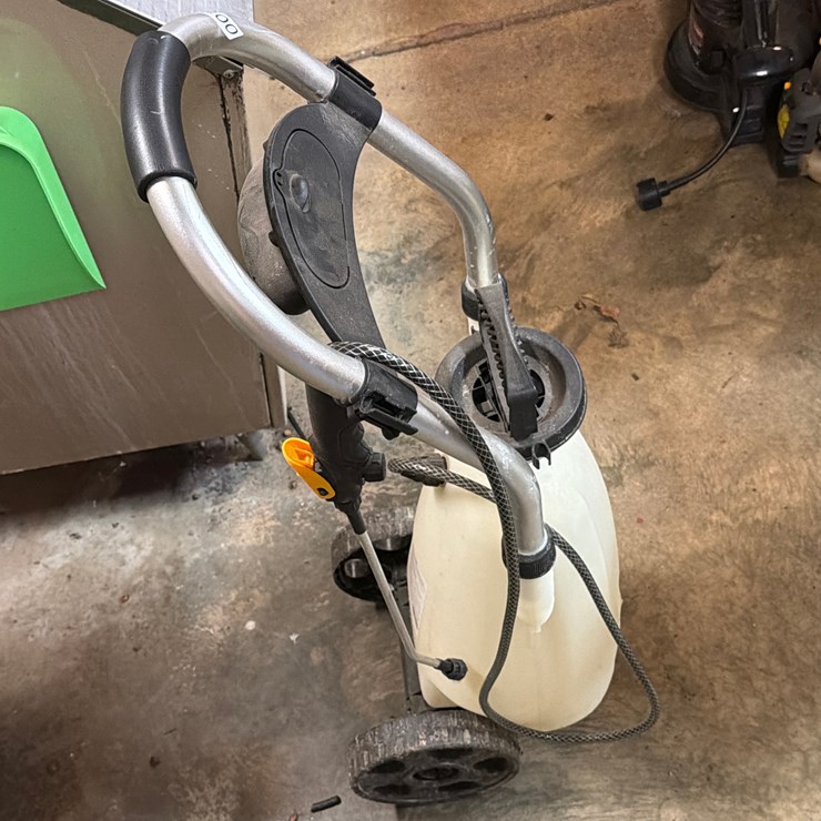 #19 • ROUND UP SPRAYER