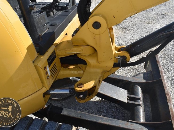 2015-caterpillar-303e-cr-image-28