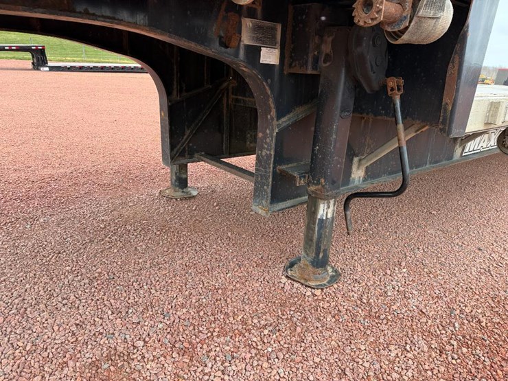 2012-great-dane-48-image-22