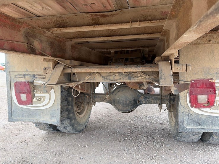 1979-ford-c600-image-10