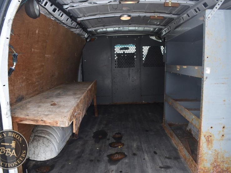 2008-chevrolet-express-1500-image-42