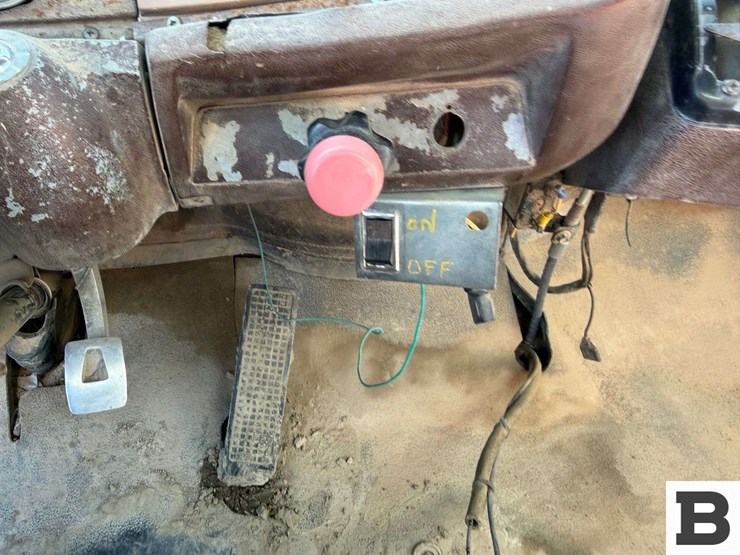 1981-ford-lt8000-image-56