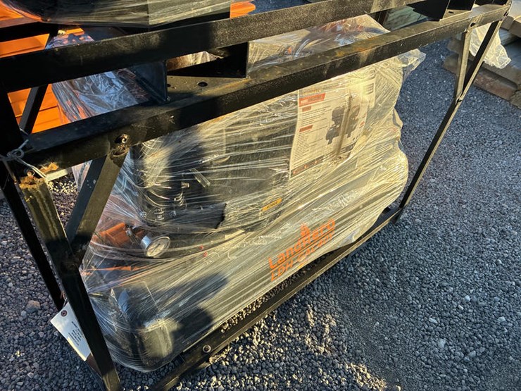 #115405-•-40-gal-2-stage-air-compressor-image-3