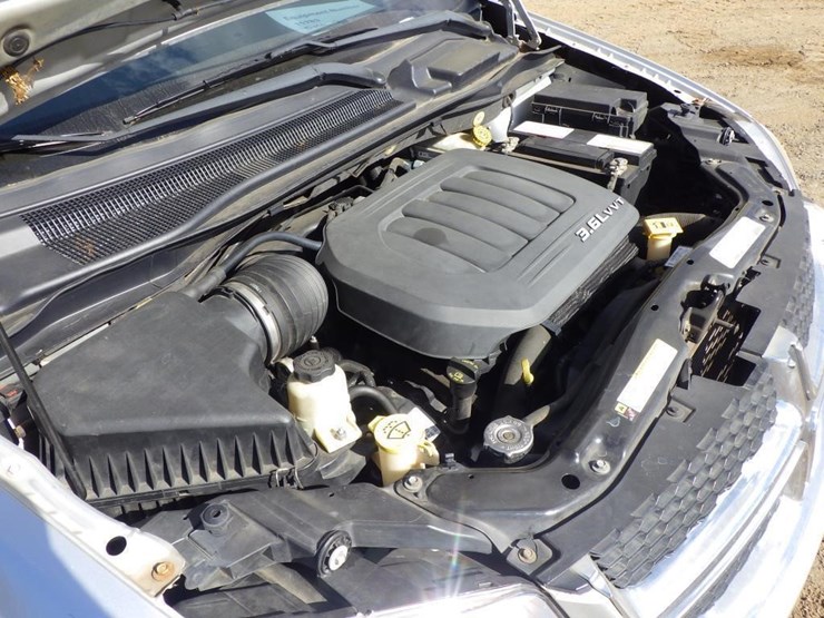 2012-dodge-grand-caravan-image-11