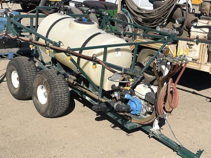pbm-100g-poly-tank-pull-strip-sprayer,-20'-image-1