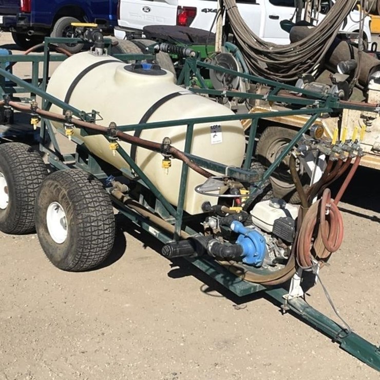 PBM 100g Poly Tank Pull Strip Sprayer, 20'