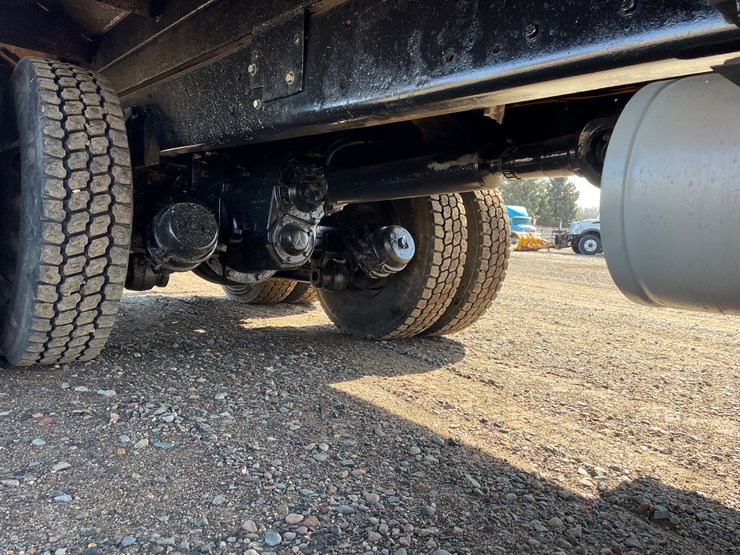 1990-ford-l8000-image-16