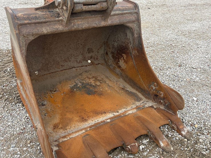 2014-doosan-dx225-lca-image-5