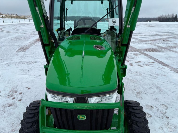 john-deere-3033r-image-43
