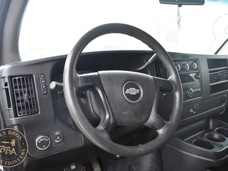 2008-chevrolet-express-1500-image-31