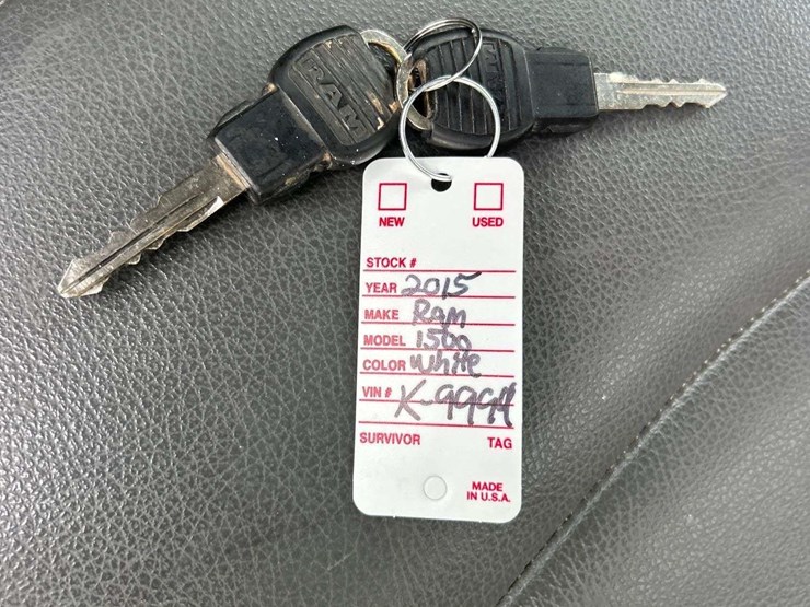 2015-dodge-1500-image-29