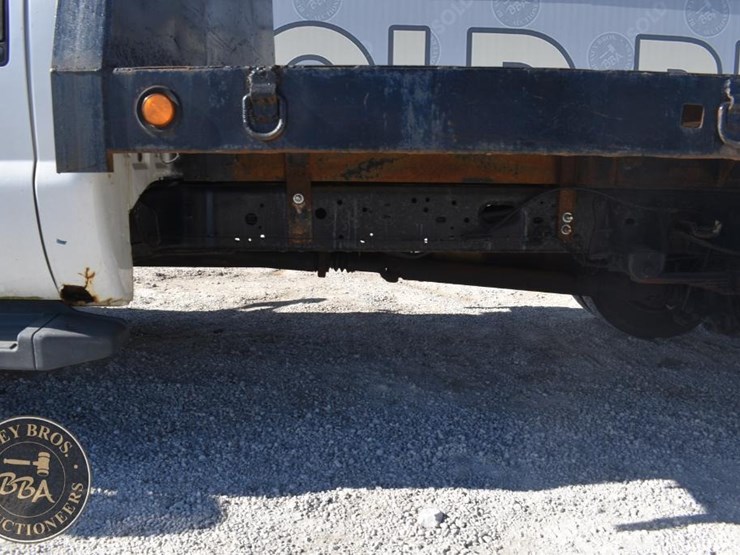 2006-ford-f450-image-32