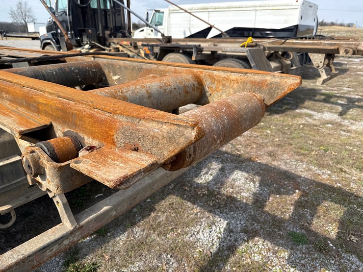 2018-western-star-4700sb-image-20