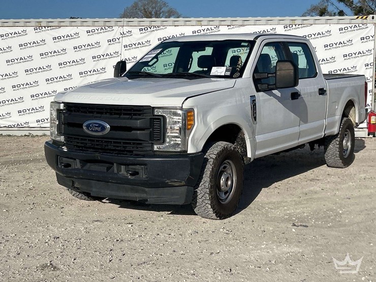 2017-ford-f250-image-1