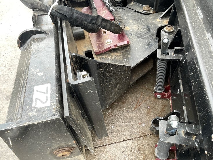 #4908-•-virnig-skid-steer-mount-70"-v-plow-image-13