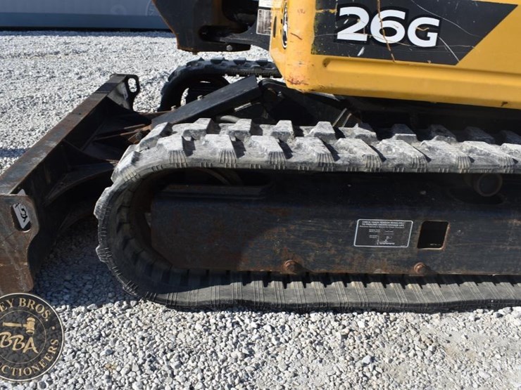 2021-deere-26g-image-24