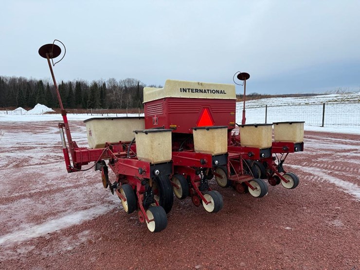 #74-•-lot-74-image-6