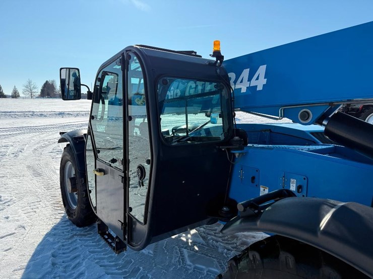 2016-genie-gth844-image-16