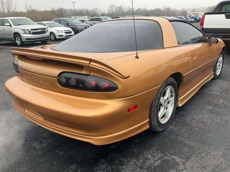 1998-chevrolet-camaro-2-door-coupe,-image-1