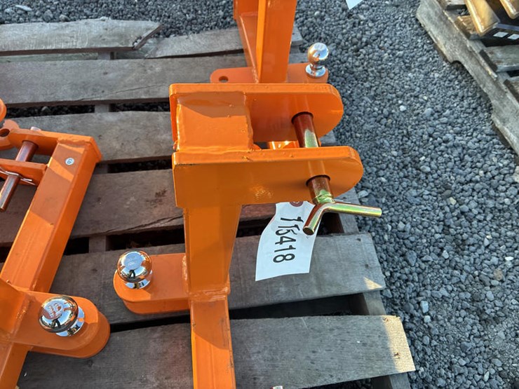 #115418-•-3pt-hitches-image-6